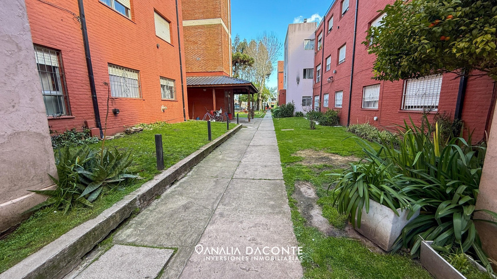 Hermoso depto 2 amb en complejo, barrio Los Pinares
