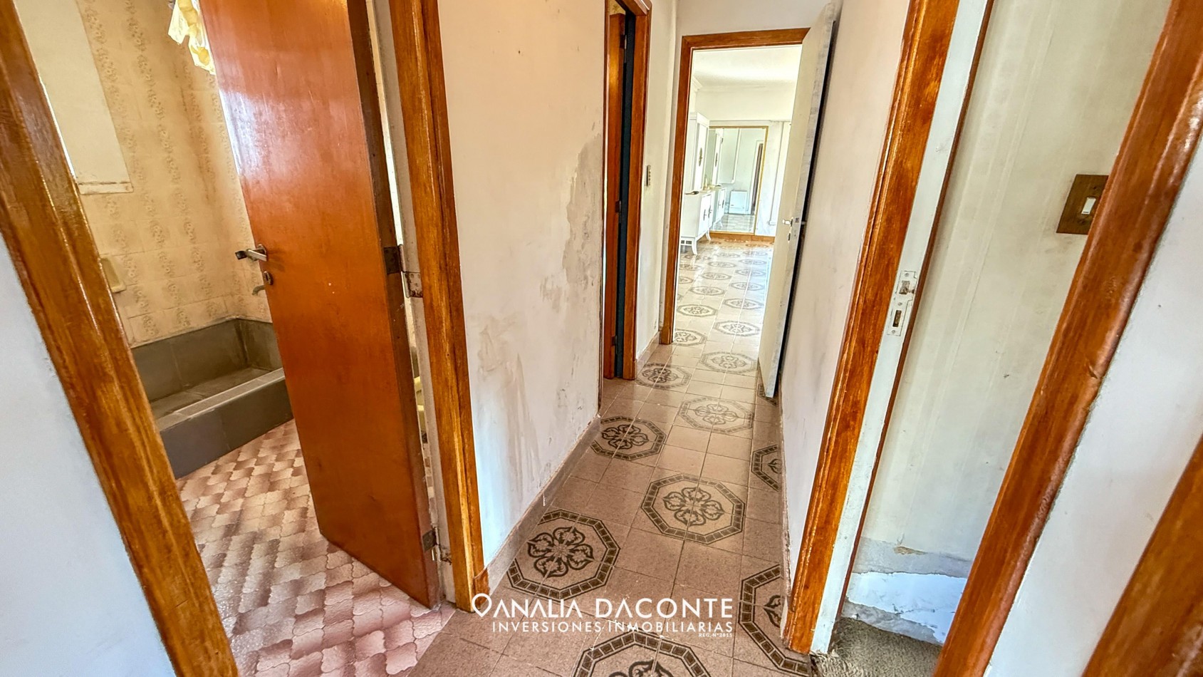 Imperdible chalet 4 amb con garage y piscina,  en lo mejor del barrio Constitucion