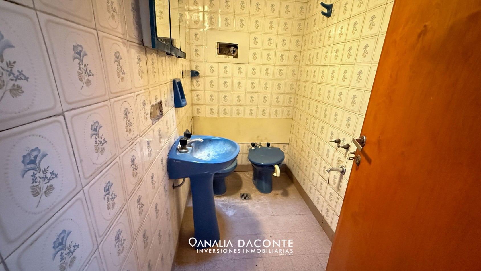 Imperdible chalet 4 amb con garage y piscina,  en lo mejor del barrio Constitucion