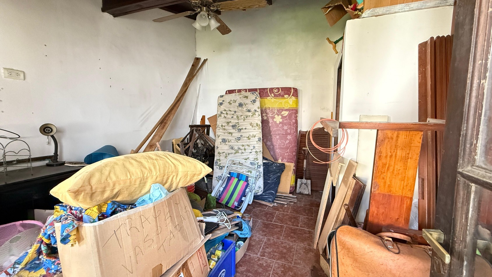 DUPLEX 3 AMBIENTES CON PARQUE Y QUINCHO EN SAN JERONIMO