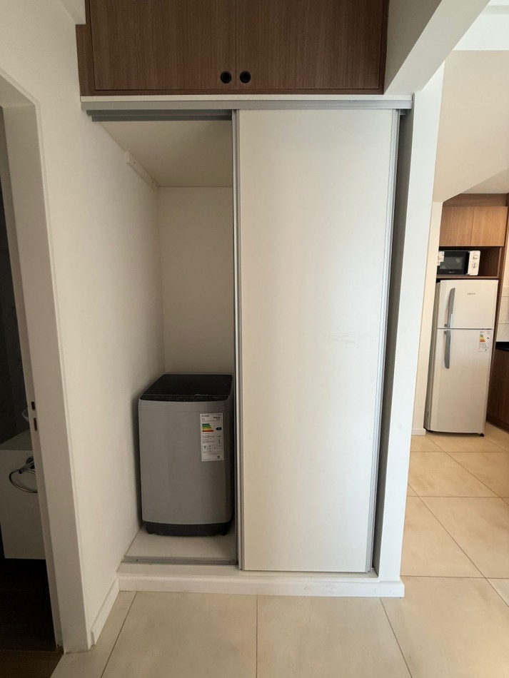 Departamento reciclado a nuevo, dos amb contrafrente con balcon.