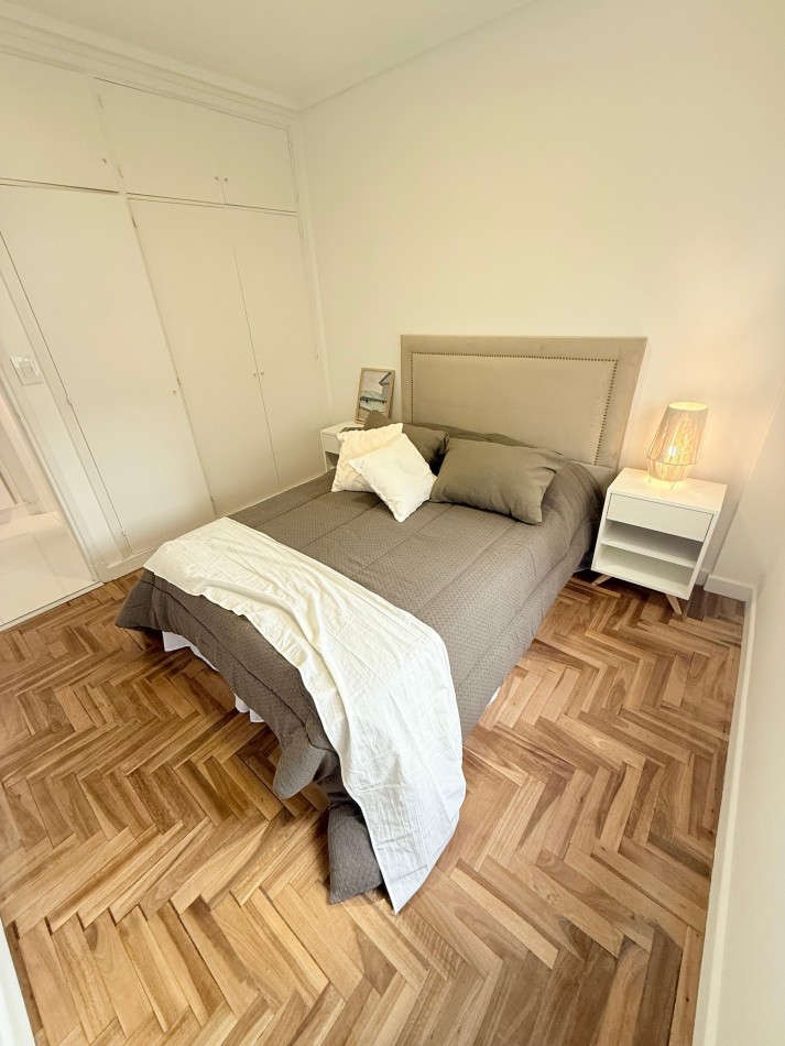 DEPTO 2 amb centrico con balcon reciclado y equipado a nuevo! 