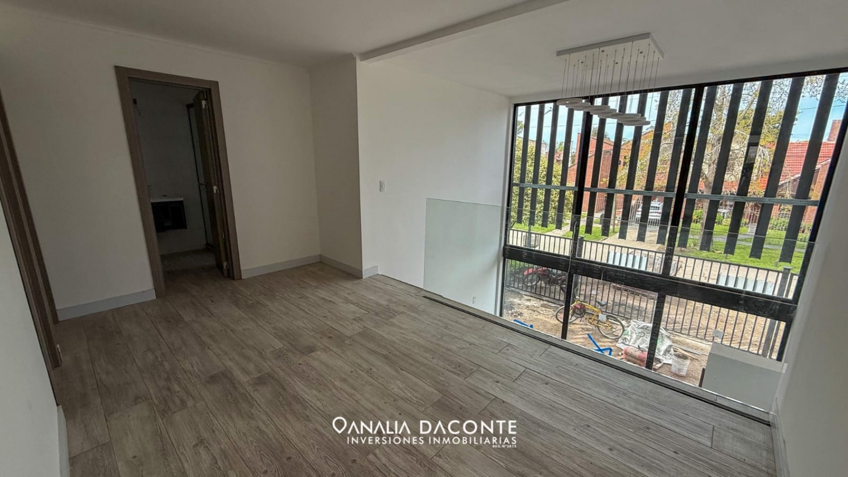 CASA ADOSADA 4 AMB CON PARQUE Y PISCINA. SAN JERONIMO