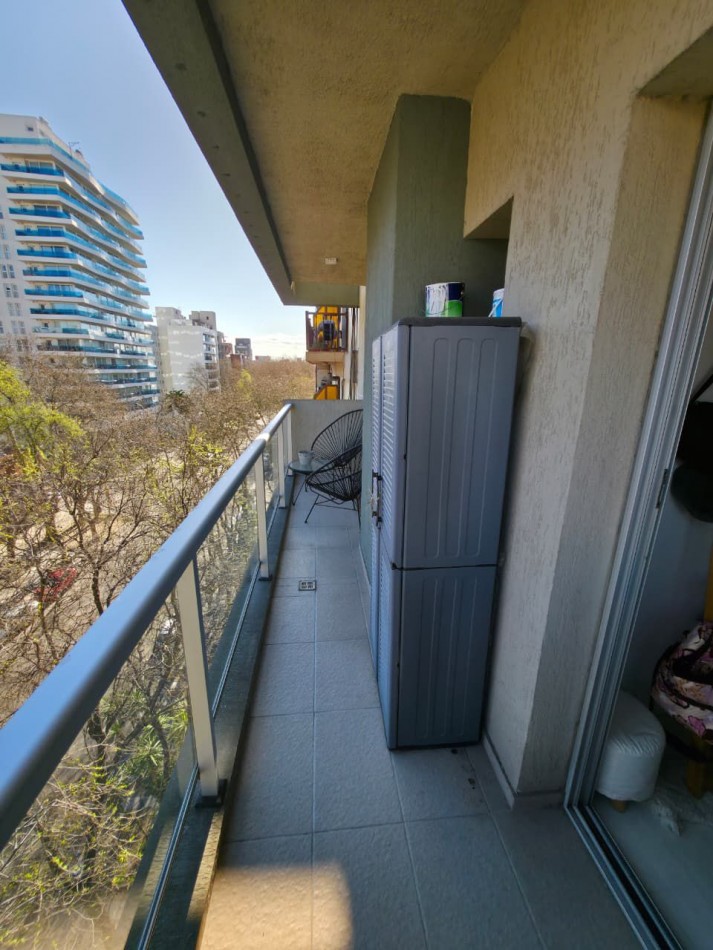 IMPORTANTE PISO 3 AMB CON DOS COCHERAS EN LA PERLA! AV. LIBERTAD 3200