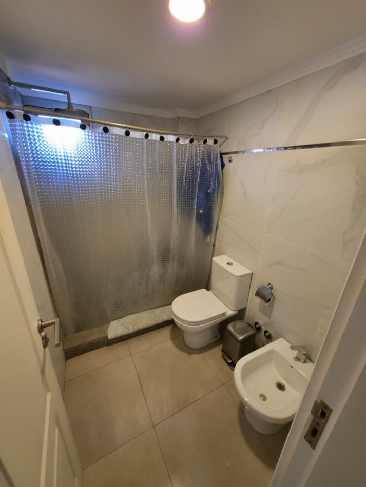 IMPORTANTE PISO 3 AMB CON DOS COCHERAS EN LA PERLA! AV. LIBERTAD 3200