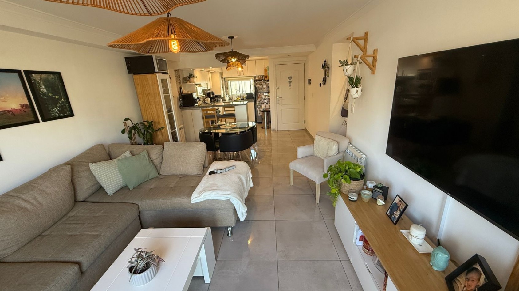 IMPORTANTE PISO 3 AMB CON DOS COCHERAS EN LA PERLA! AV. LIBERTAD 3200