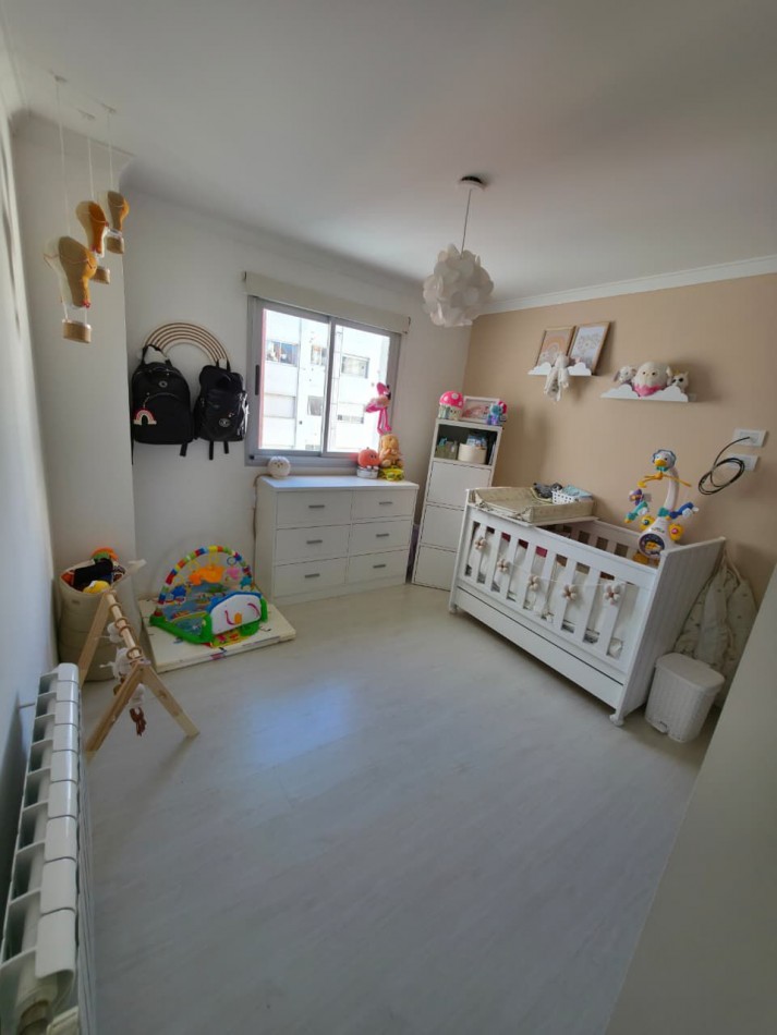 IMPORTANTE PISO 3 AMB CON DOS COCHERAS EN LA PERLA! AV. LIBERTAD 3200