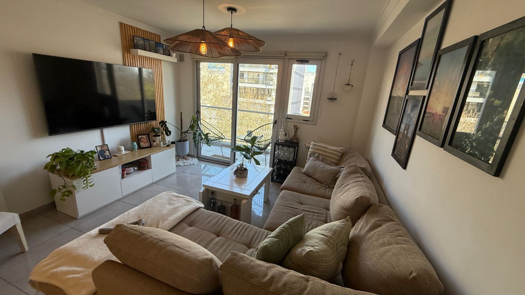 IMPORTANTE PISO 3 AMB CON DOS COCHERAS EN LA PERLA! AV. LIBERTAD 3200