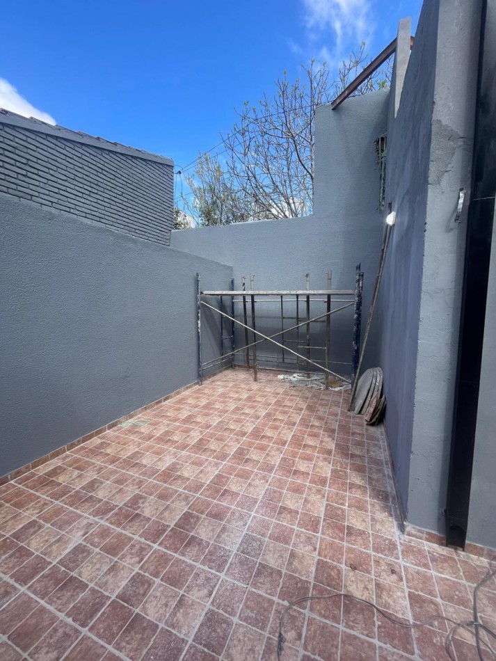 Casa al frente en ph 3 amb con patio, en Pinos de Anchorena