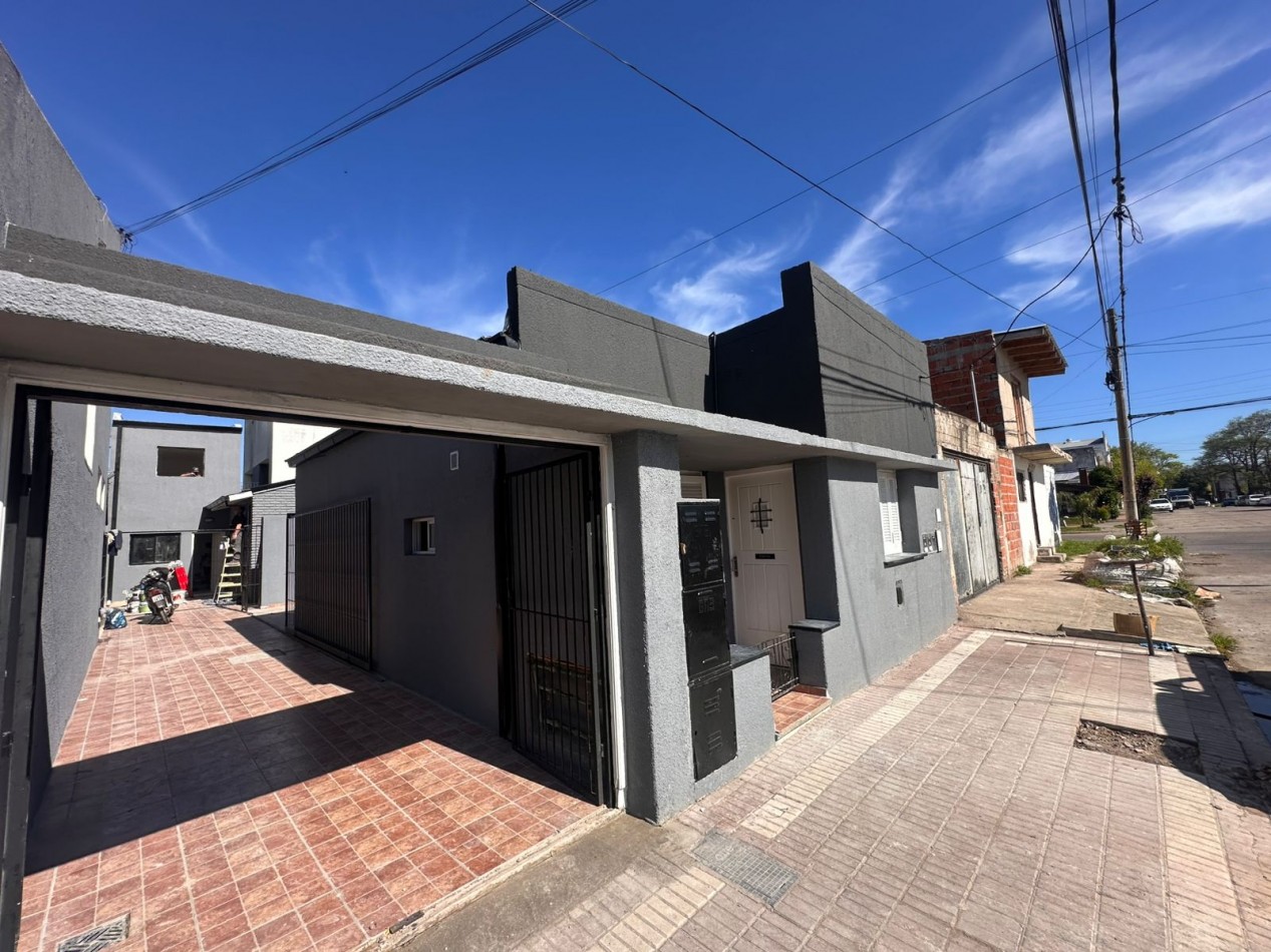Casa al frente en ph 3 amb con patio, en Pinos de Anchorena