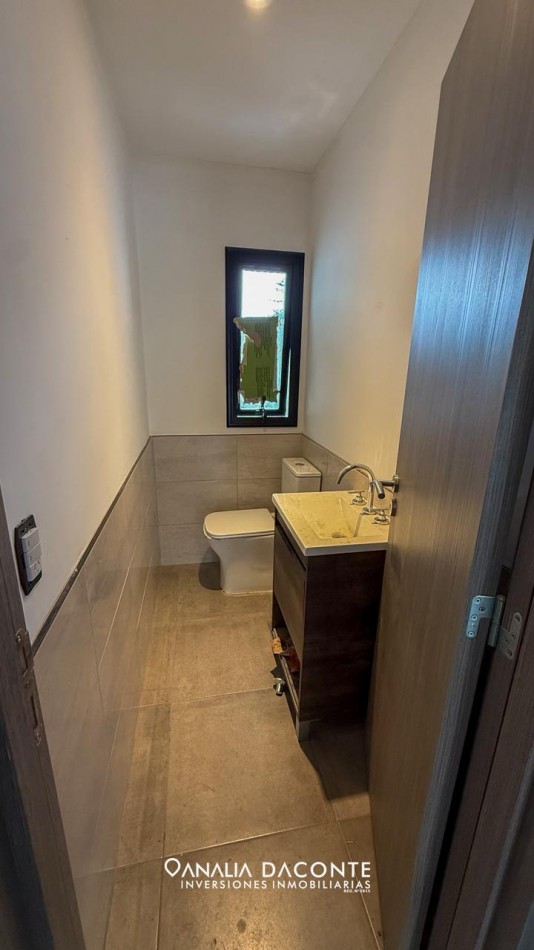 UNIDAD 3 AMB A ESTRENAR EN SAN JERONIMO CON PARQUE Y COCHERA