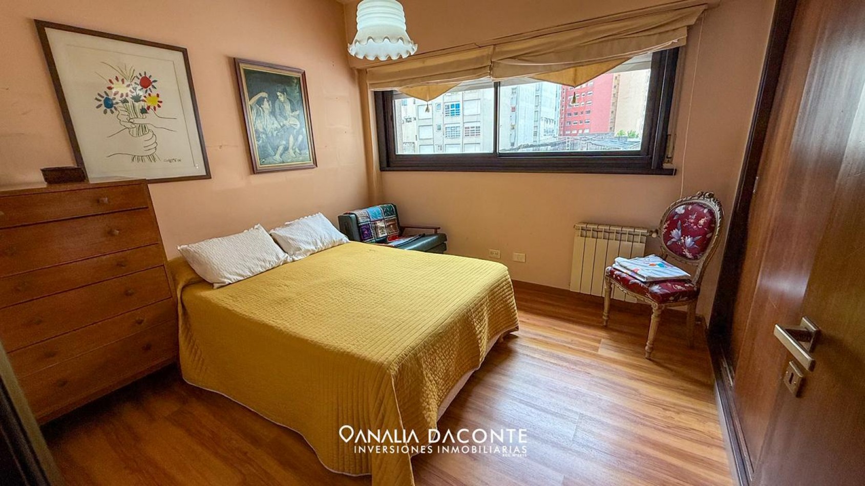 HERMOSO DEPTO 3 AMB AL FRENTE CON BALCON  Y COCHERA! MITRE 1800