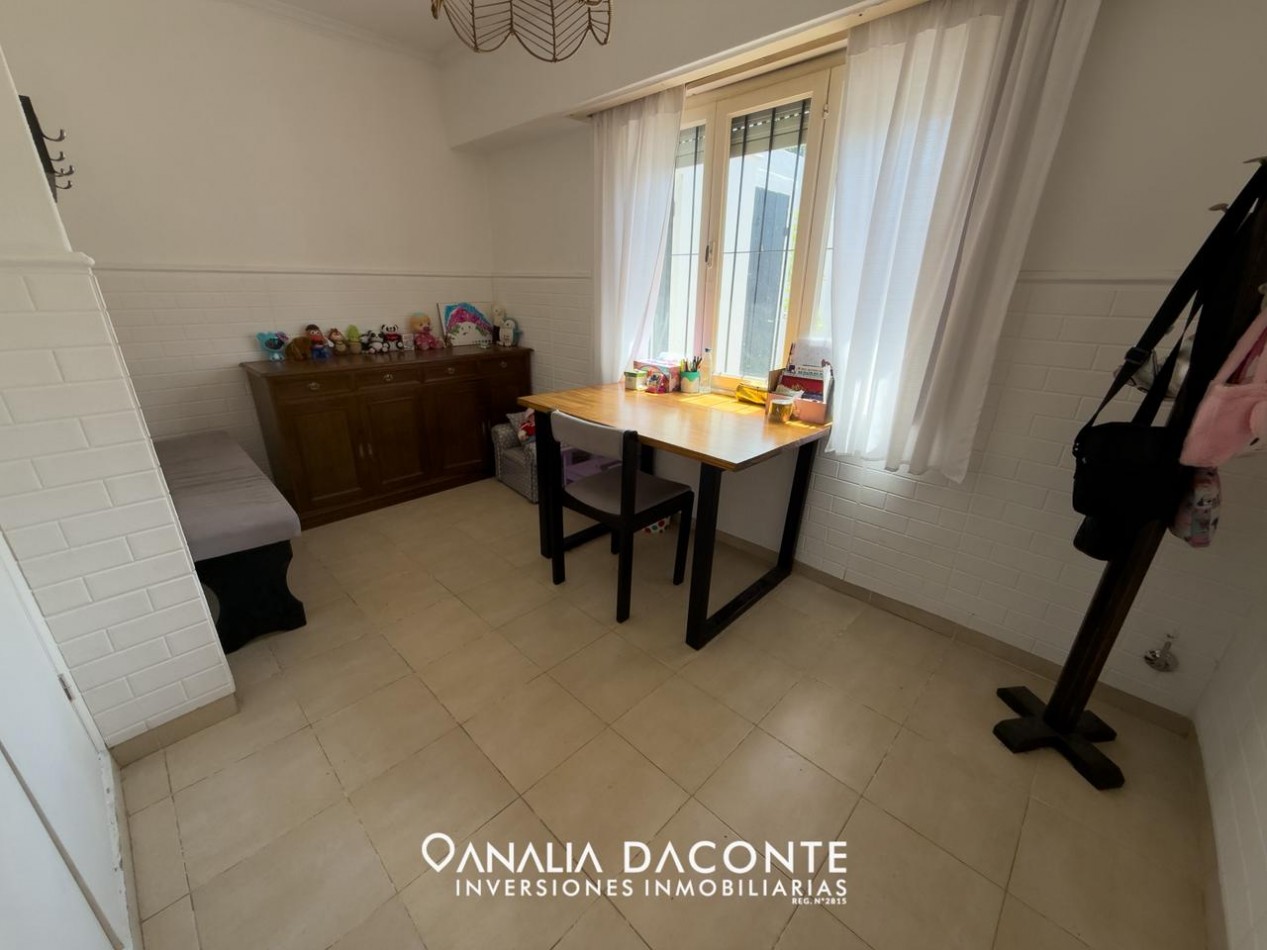 CHALET 4 AMB EN LOS PINARES! CON PARQUE, GARAGE Y QUINCHO! APTO CREDITO