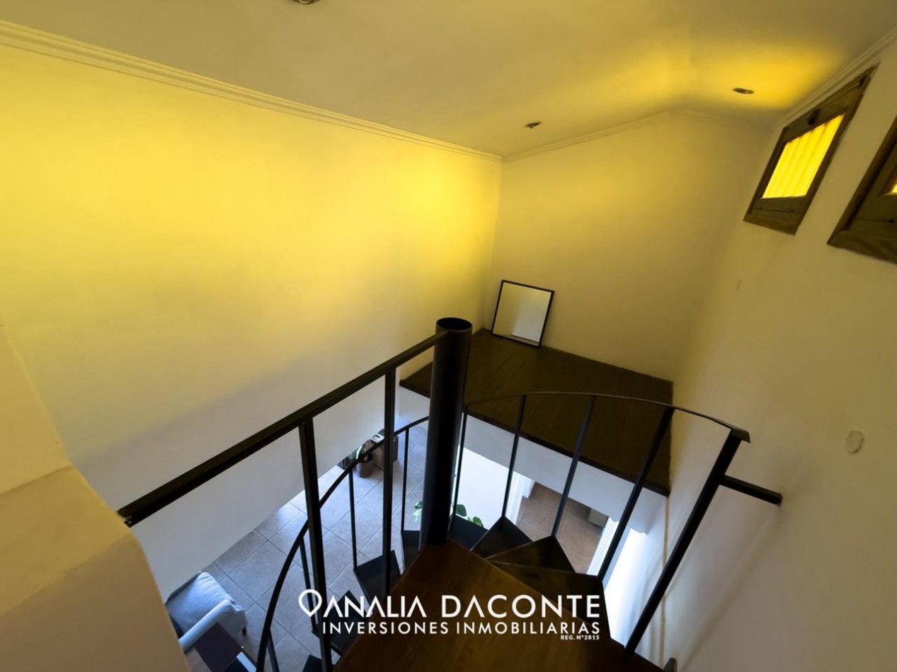 CHALET 4 AMB EN LOS PINARES! CON PARQUE, GARAGE Y QUINCHO! APTO CREDITO