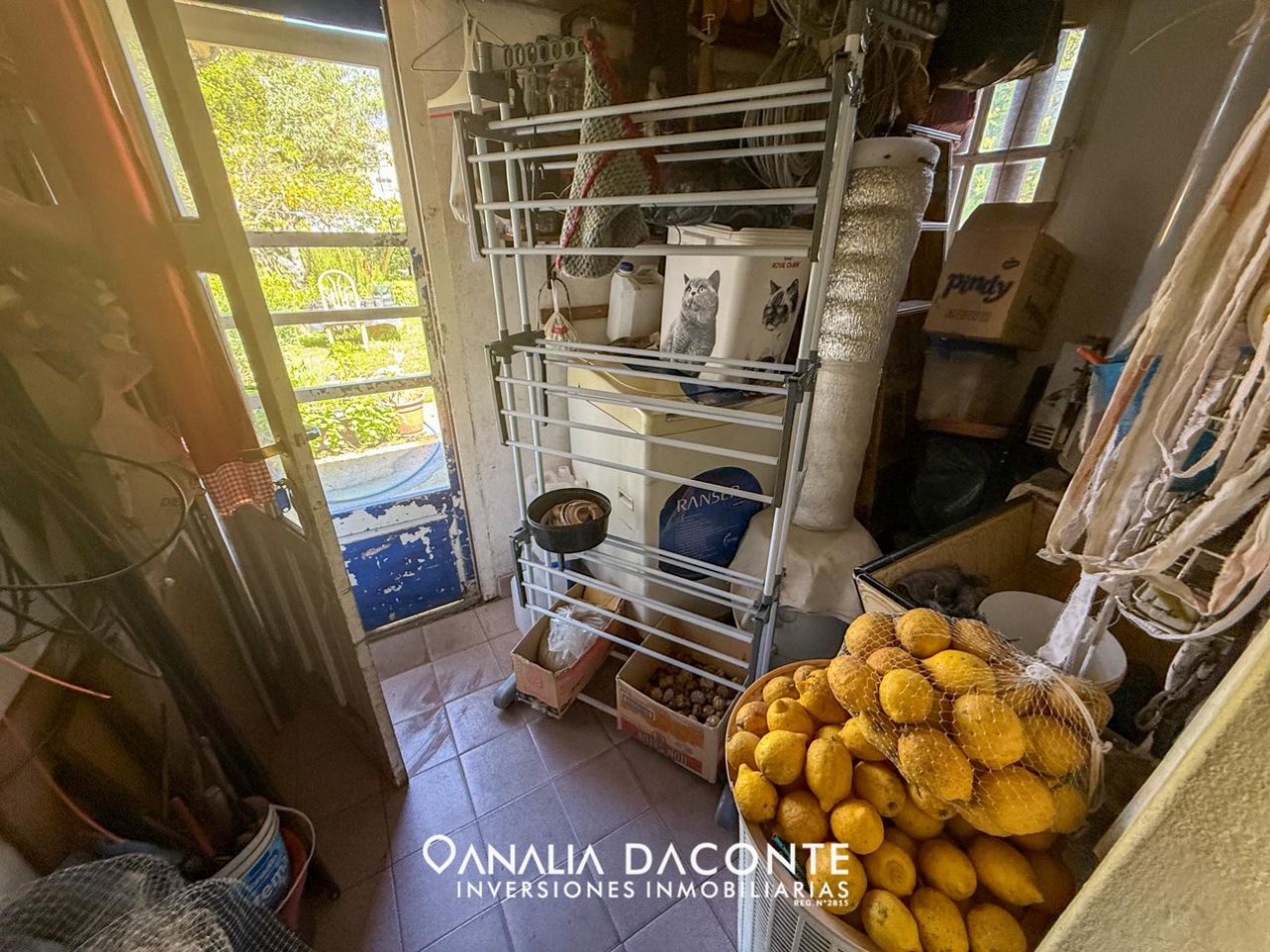 CASA 3 AMB SOBRE LOTE PROPIO A RECICLAR! BARRIO CAISAMAR