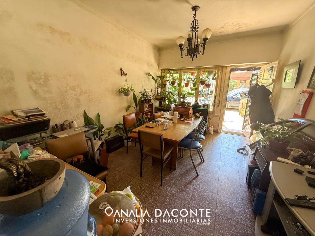 CASA 3 AMB SOBRE LOTE PROPIO A RECICLAR! BARRIO CAISAMAR