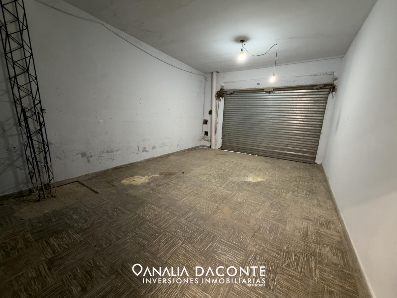 EXCELENTE GALPON  DE 300M2 A PASOS DE AV. CHAMPAGNAT!