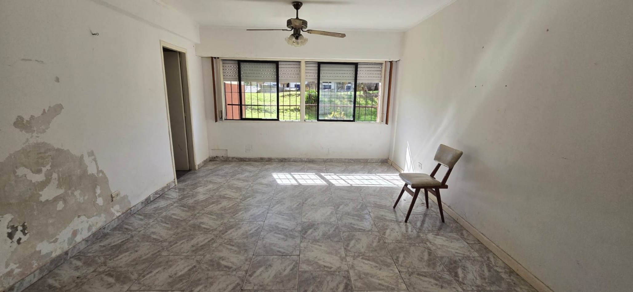 DEPARTAMENTO 3 AMB APTO CREDITO! CON ESPACIO DE ESTACIONAMIENTO