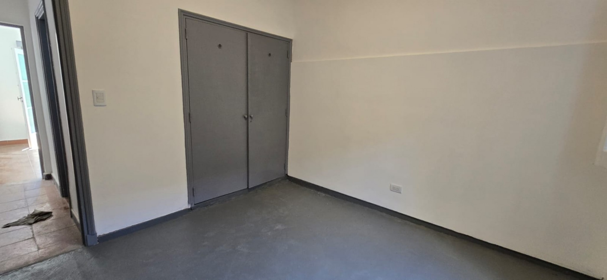 DEPTO 4 AMB, EN ALQUILER VIVIENDA O APTO PROFESIONAL! ZONA ALDREY!