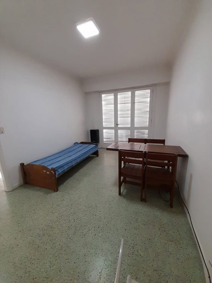 HERMOSO Y AMPLIO DEPTO 2 AMB SOBRE AV. COLON AL 1500!