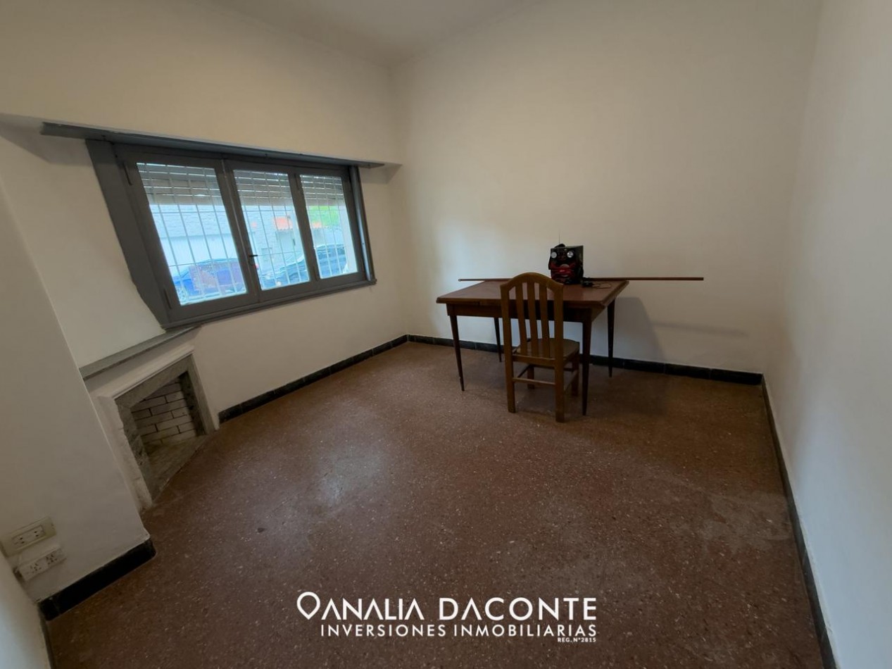 DEPTO 4 AMB, EN ALQUILER VIVIENDA O APTO PROFESIONAL! ZONA ALDREY!