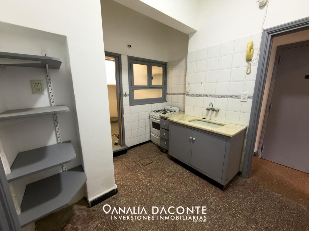 DEPTO 4 AMB, EN ALQUILER VIVIENDA O APTO PROFESIONAL! ZONA ALDREY!