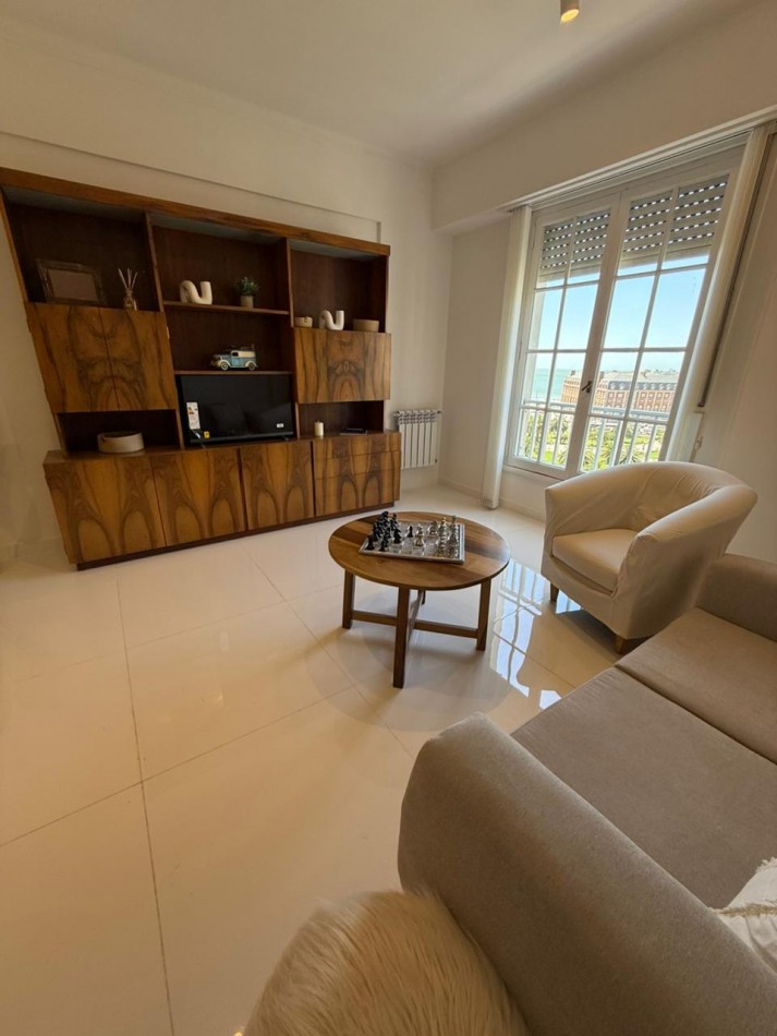 2 amb a la calle, con dependencia! Vista al mar y plaza Colon