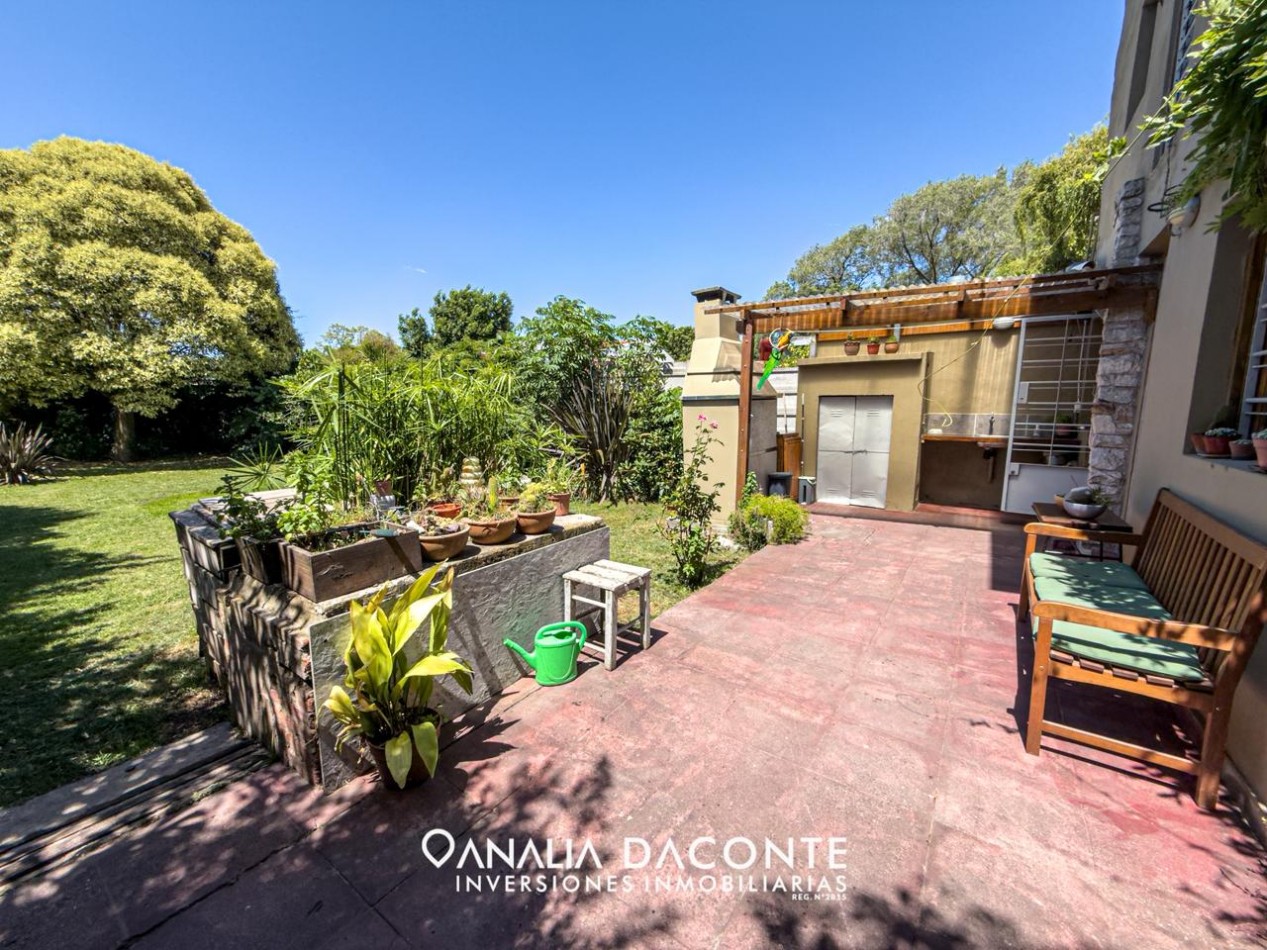 CHALET 4 AMB ESTILO RUSTIC CHIC! CON AMPLIO PARQUE! APTO CREDITO!