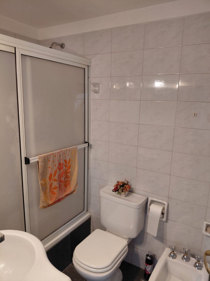 RESERVADO!!!LA PERLA Precioso Dpto. 2 Amb. CON BALCON EN L 