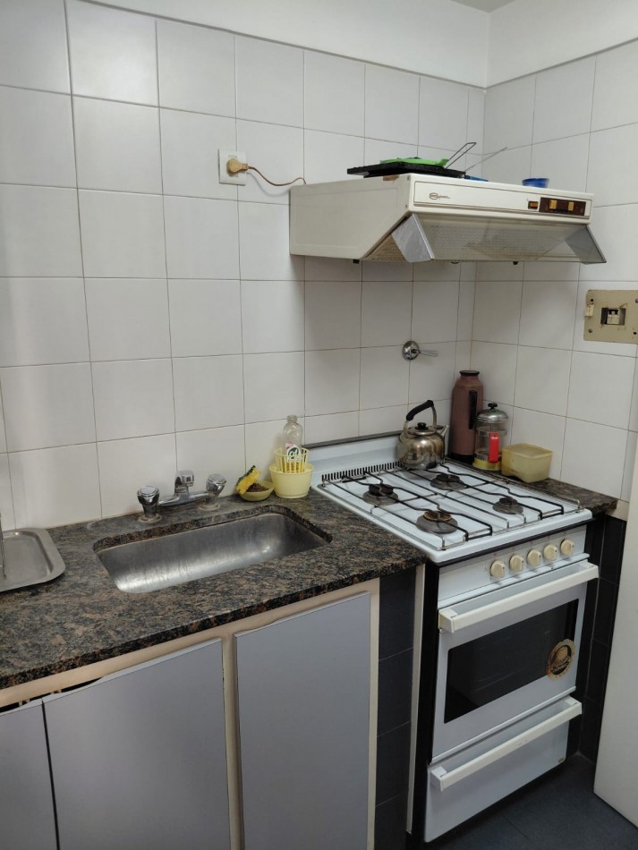 RESERVADO!!!LA PERLA Precioso Dpto. 2 Amb. CON BALCON EN L 