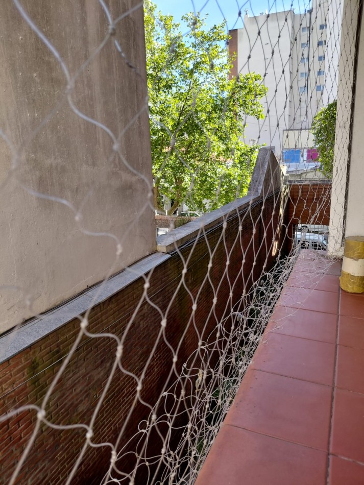 RESERVADO!!!LA PERLA Precioso Dpto. 2 Amb. CON BALCON EN L 