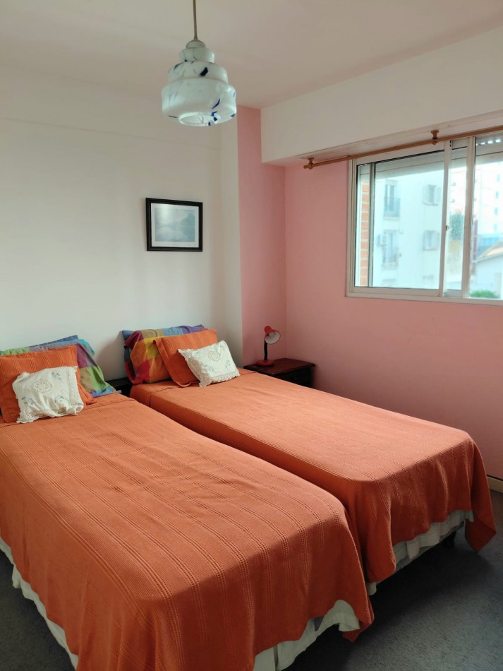 RESERVADO!!!LA PERLA Precioso Dpto. 2 Amb. CON BALCON EN L 