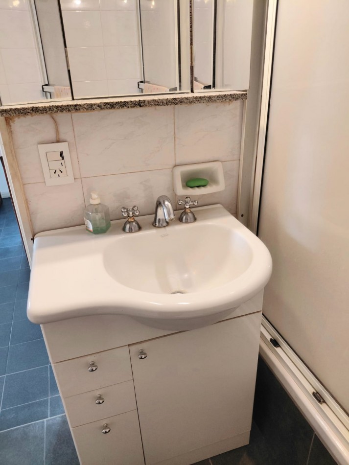 RESERVADO!!!LA PERLA Precioso Dpto. 2 Amb. CON BALCON EN L 