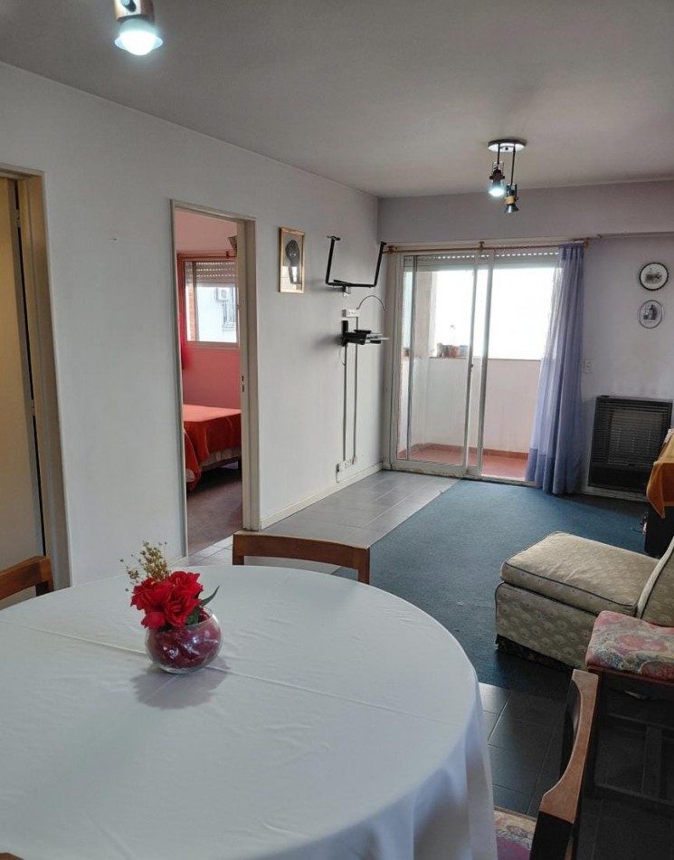 RESERVADO!!!LA PERLA Precioso Dpto. 2 Amb. CON BALCON EN L 