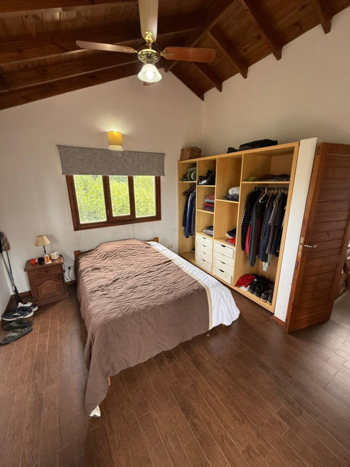 INCREIBLE CHALET 4 AMB CON PISCINA Y QUINCHO EN SIERRA DE LOS PADRES