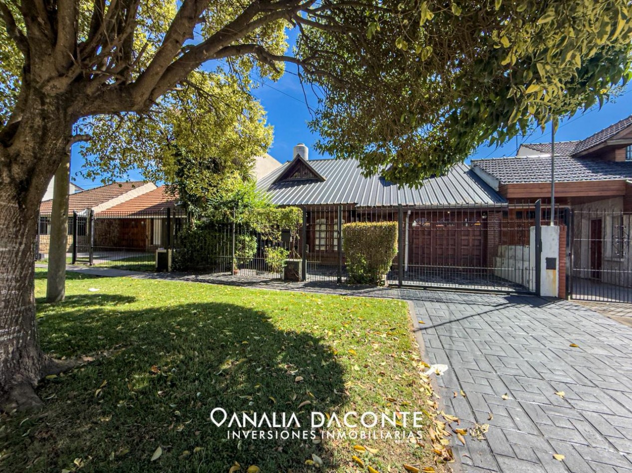 CHALET 5 AMB CON PLAYROOM Y PARQUE, EN LO MEJOR DE PARQUE LURO! 