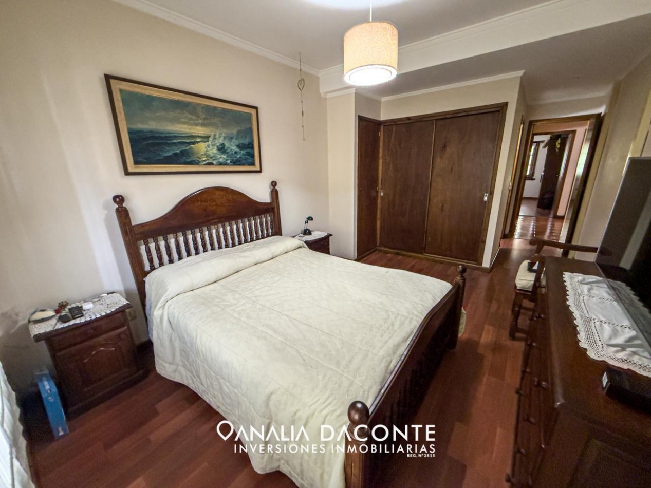 CHALET 5 AMB CON PLAYROOM Y PARQUE, EN LO MEJOR DE PARQUE LURO! 