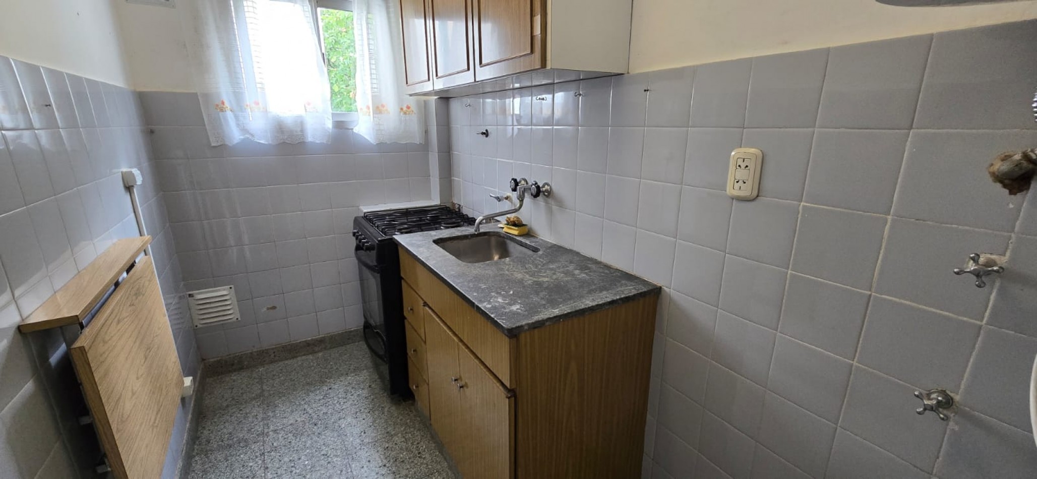 ALQUILER! DEPTO 2 AMB LATERAL. ZONA ALDREY