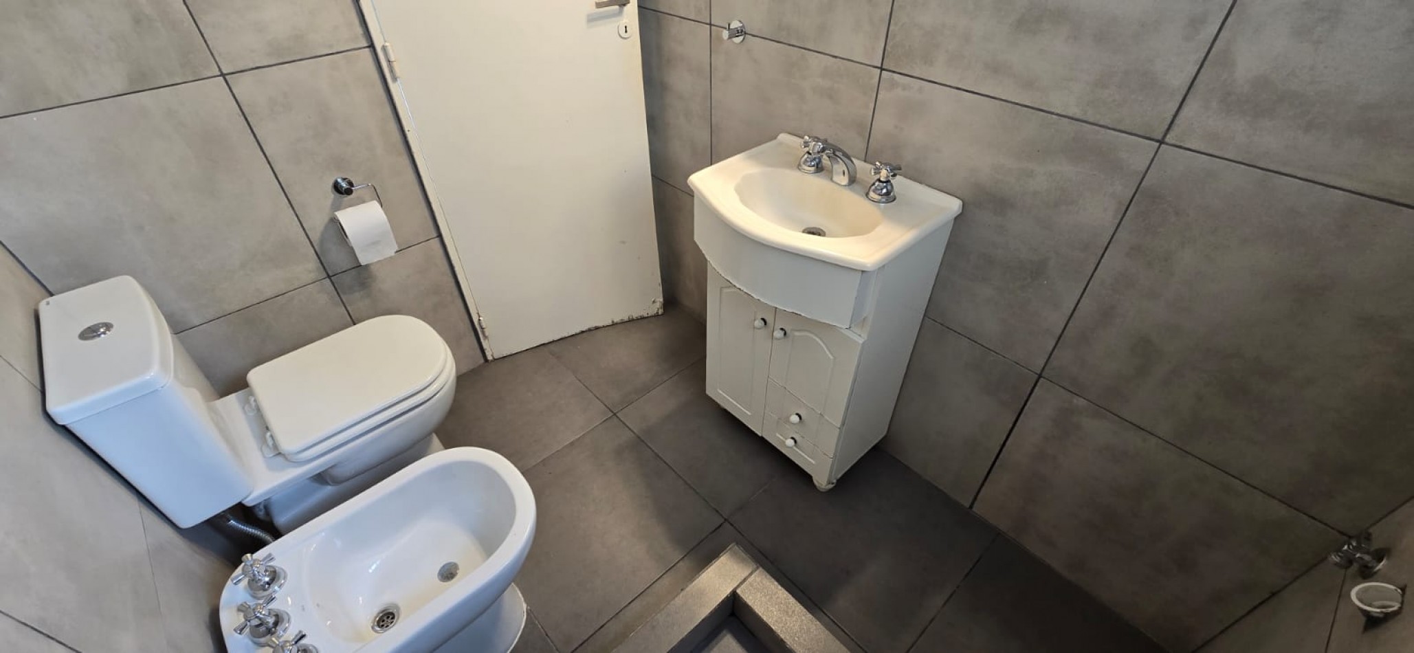 ALQUILER! DEPTO 2 AMB LATERAL. ZONA ALDREY