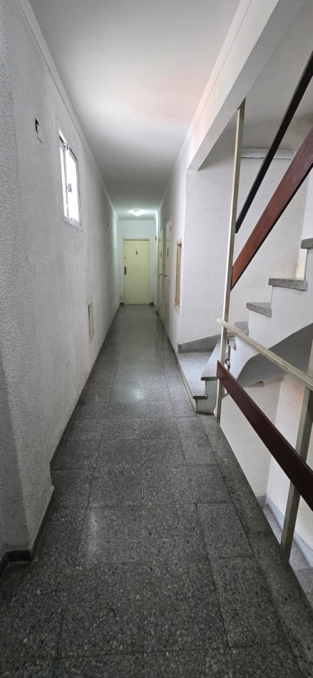 ALQUILER! DEPTO 2 AMB LATERAL. ZONA ALDREY