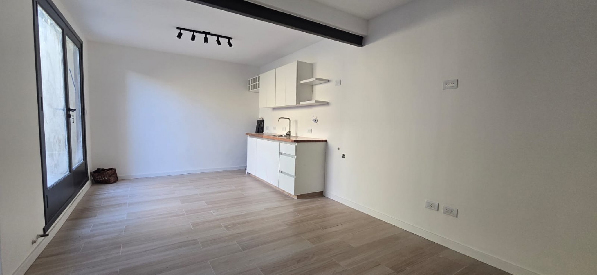 CHALET 3 AMB EN PH CON TERRAZA Y PATIO PRIVADO! NUEVA POMPEYA