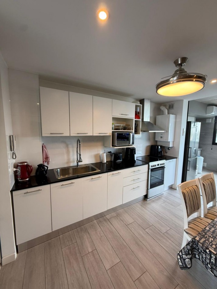 RESERVADO!!!!EXCLUSIVO SEMIPISO 3 AMB EN CHAUVIN! CON COCHERA Y BAULERA!