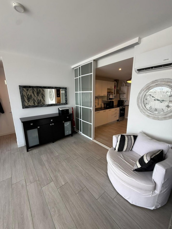 RESERVADO!!!!EXCLUSIVO SEMIPISO 3 AMB EN CHAUVIN! CON COCHERA Y BAULERA!