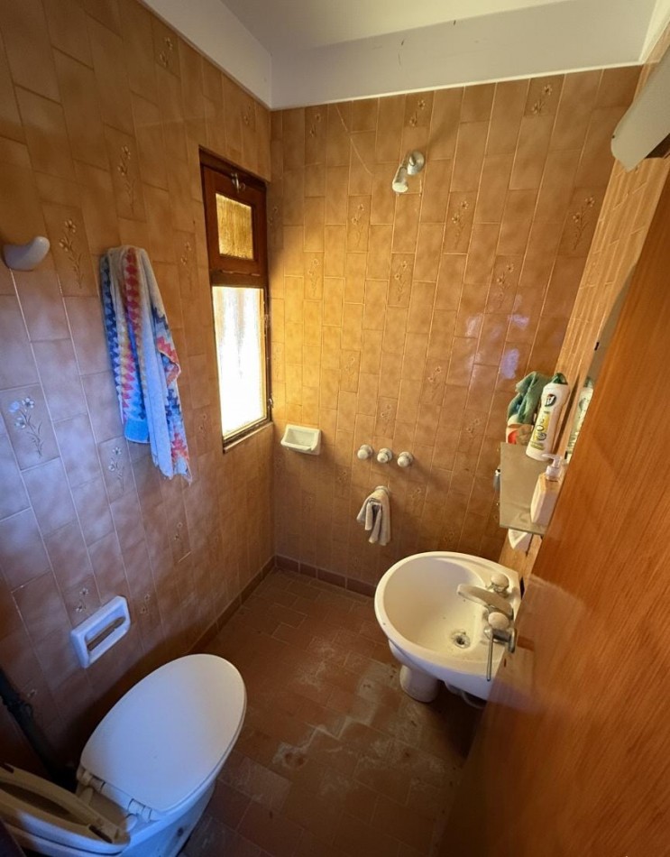 CHALET 4 AMB A RECICLAR CON QUINCHO Y GRAN PARQUE! EL GROSELLAR