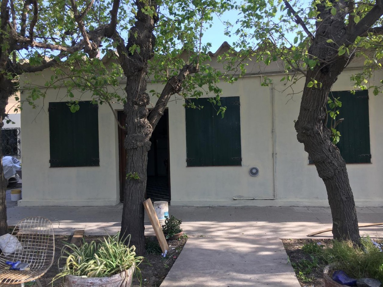 MANZANA COMPLETA CON LOCAL Y VIVIENDA!