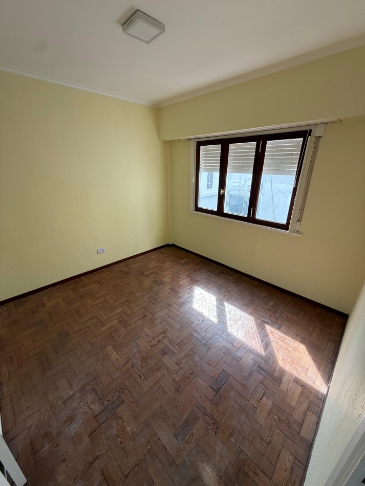 ALQUILER! DEPTO 3 AMB A LA CALLE CON BALCON. MACROCENTRO!