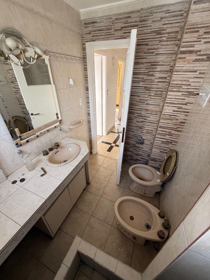 ALQUILER! DEPTO 3 AMB A LA CALLE CON BALCON. MACROCENTRO!