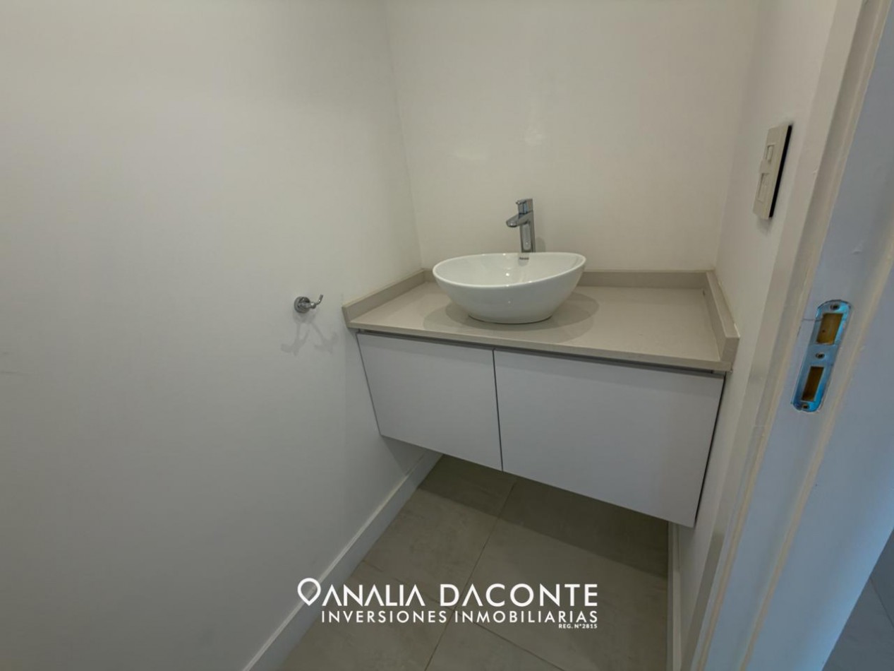 SEMIPISO CATEGORIA 3 AMB VISTA PLENA AL MAR! COCHERA GYM Y PISCINA