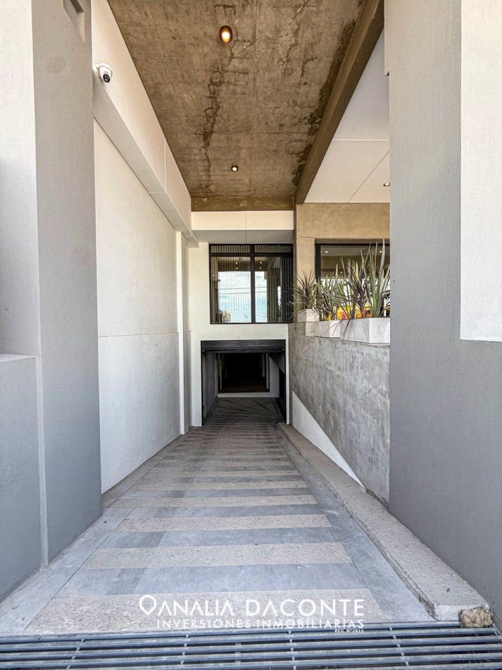 SEMIPISO CATEGORIA 3 AMB VISTA PLENA AL MAR! COCHERA GYM Y PISCINA