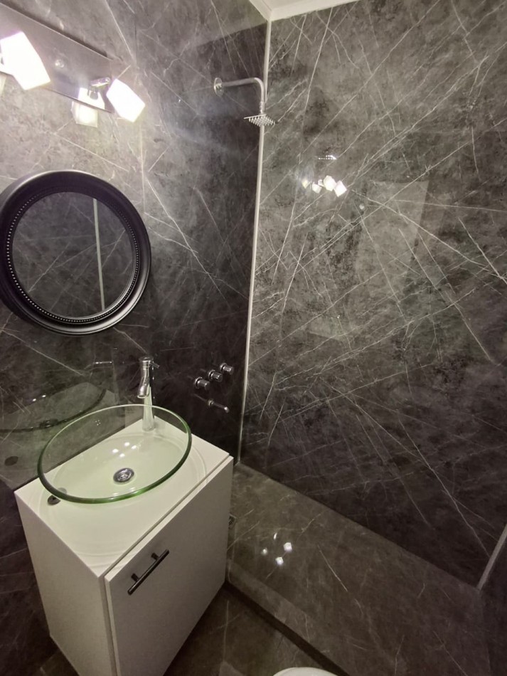 DEPTO 1 AMB A LA CALLE! RECICLADO PLAZA COLON